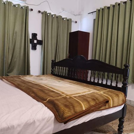 Alappuzha Vedha Beach Resort מראה חיצוני תמונה